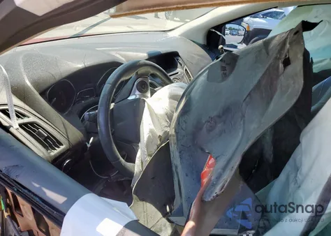 2012 Ford Focus Sel z USA, uszkodzony, nr VIN 1FAHP3M28CL325547